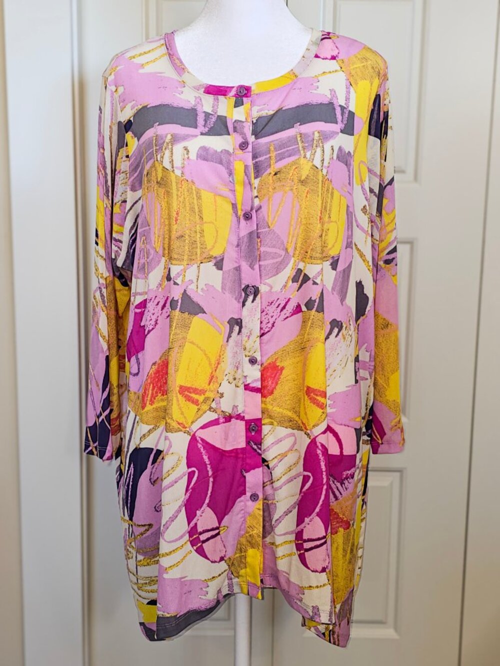 Maximalism LOGO Layers Lori Goldstein Abstract Sheer Mesh Button Front Tunic 1X